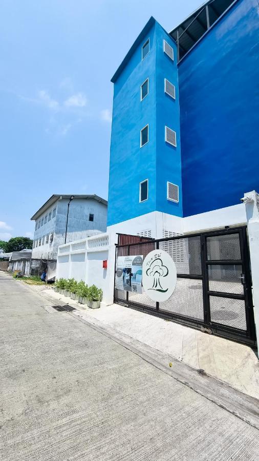 The Zai Apartment Ban Krathum Lom Esterno foto